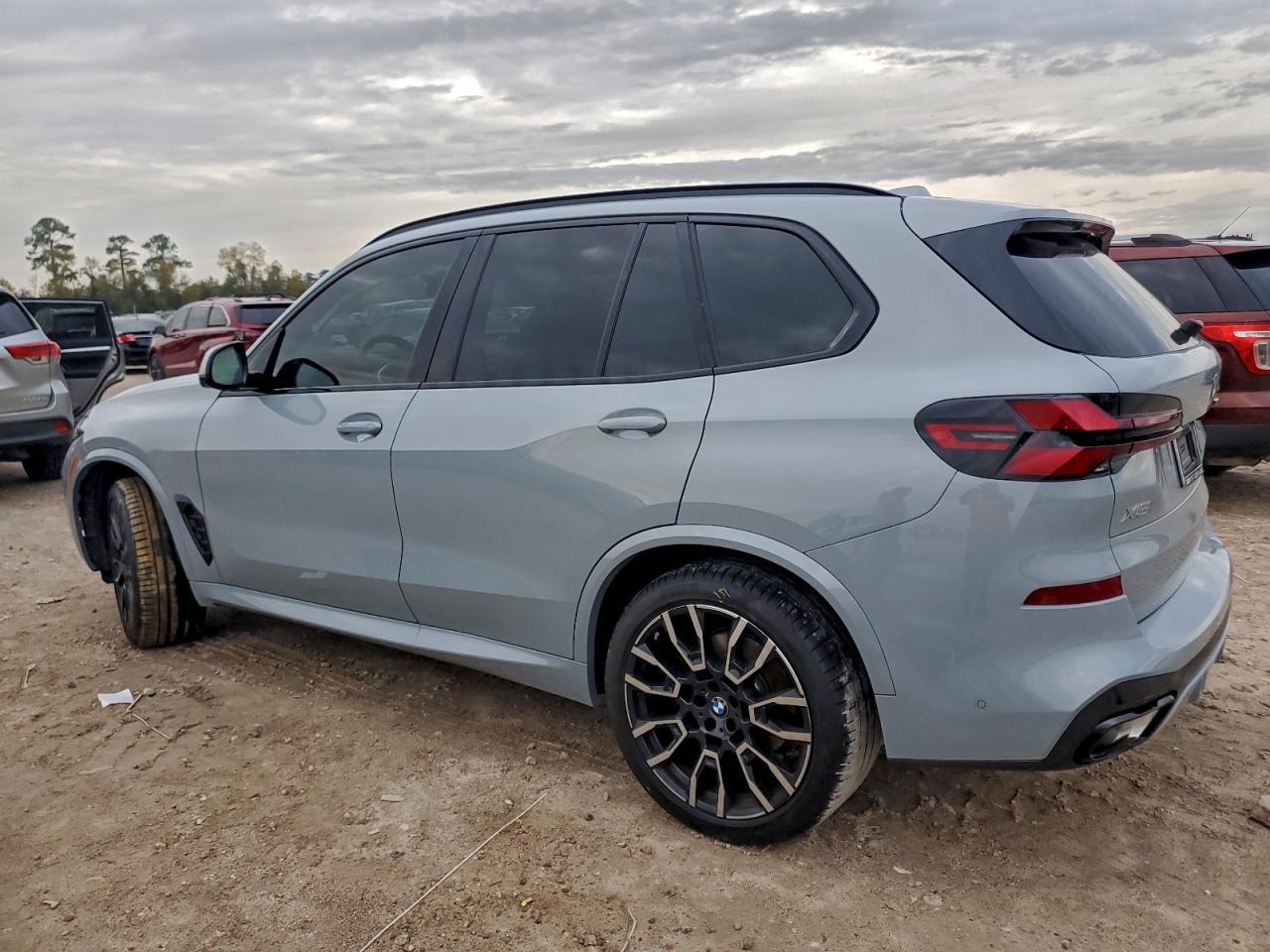 2025 BMW X5 Sdrive 40I - Image 2