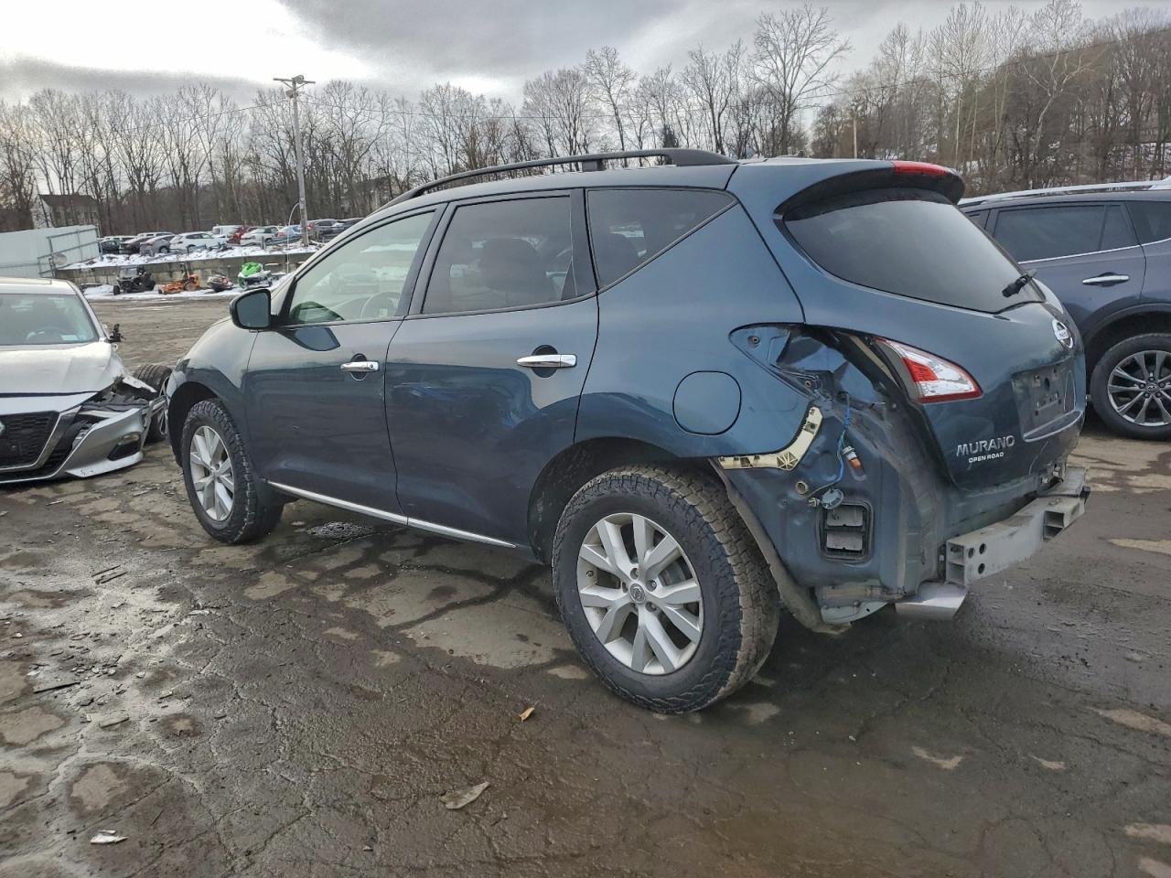 2014 Nissan Murano S - Image 2