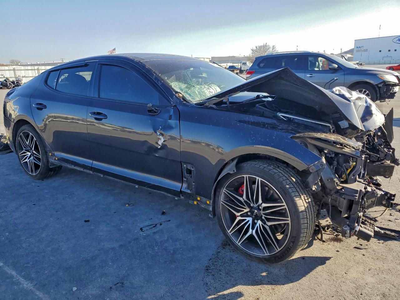 2022 Kia Stinger Gt2 - Фото 4