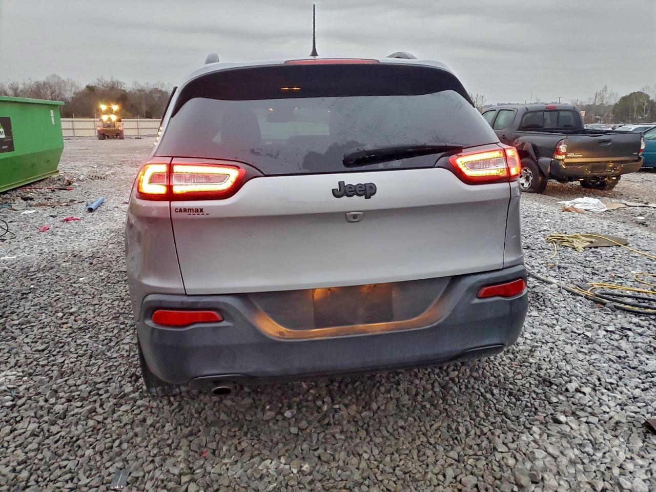 2018 Jeep Cherokee Latitude - Фото 6