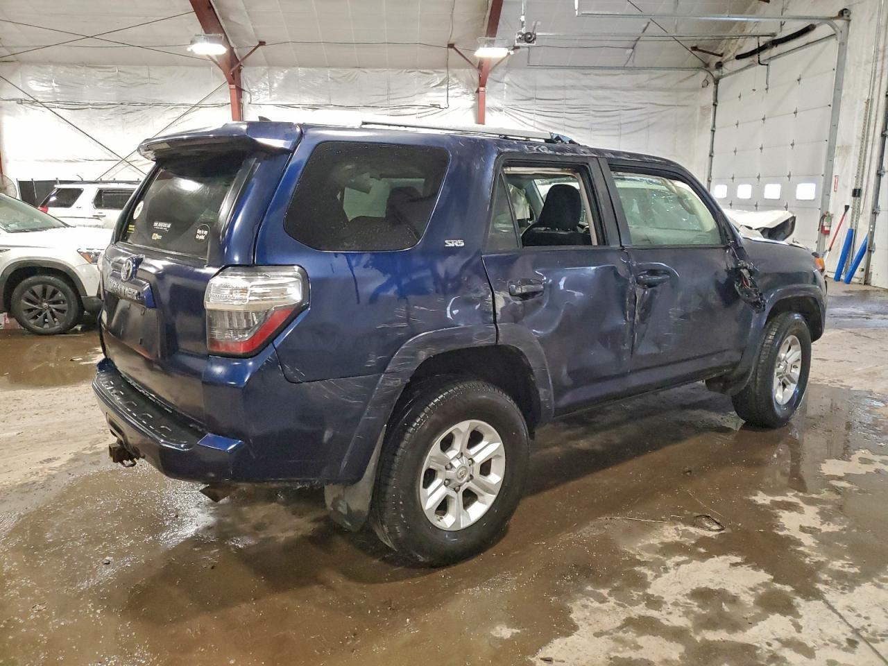 2015 Toyota 4Runner Sr5 - Фото 3