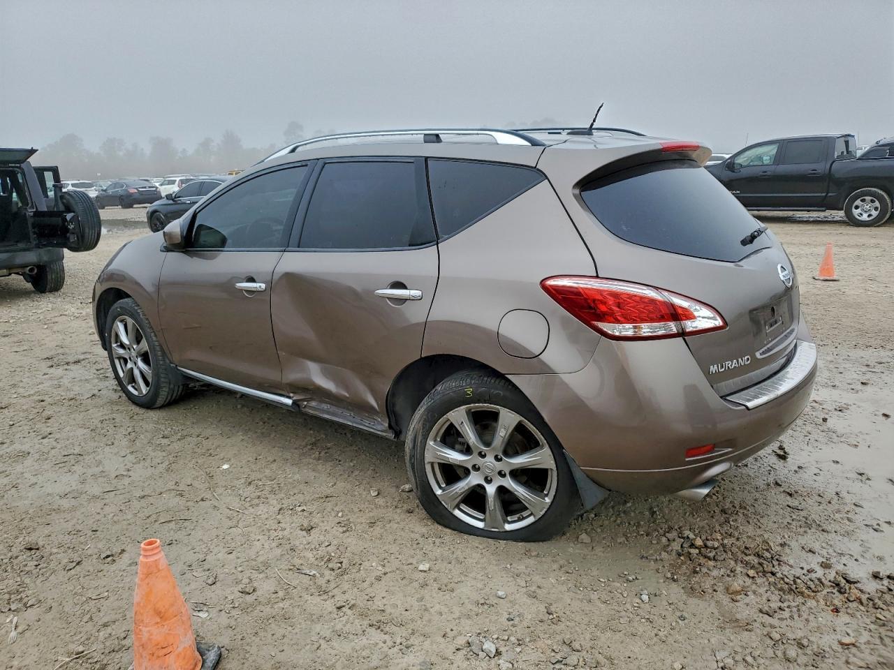2013 Nissan Murano S - Image 2