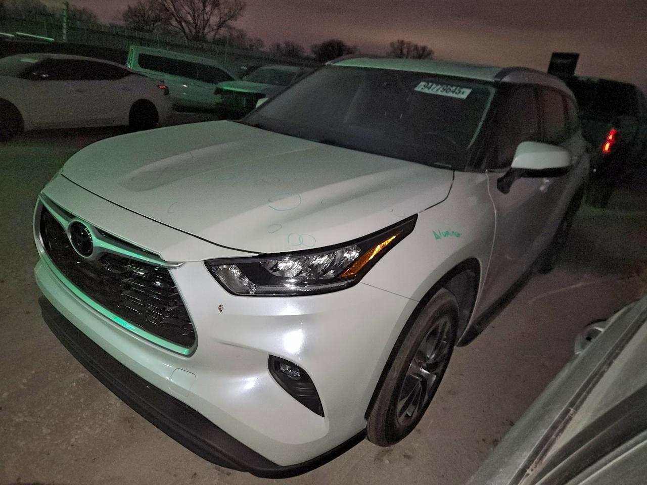 2020 Toyota Highlander Xle
