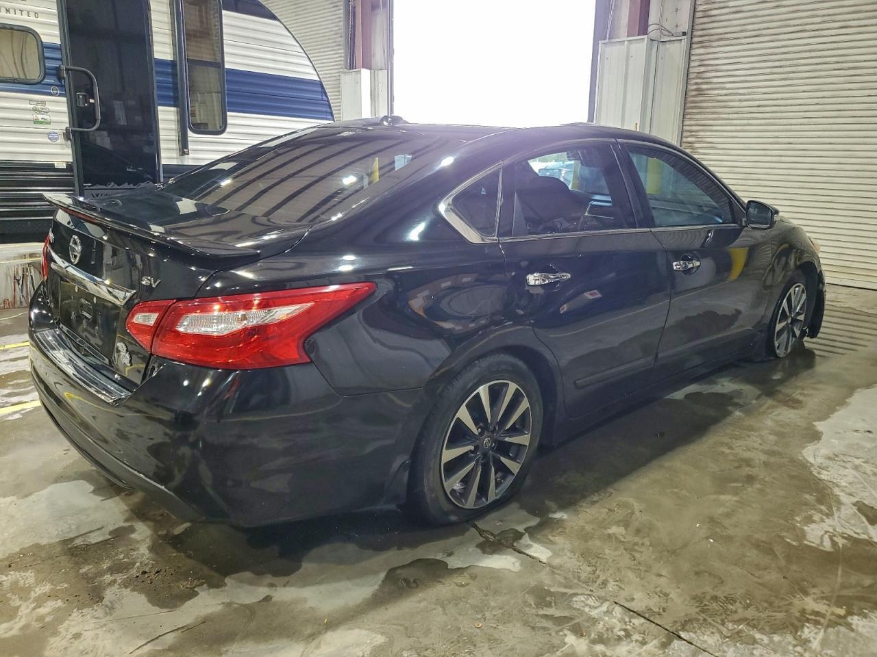 2017 Nissan Altima 2.5 - Фото 3