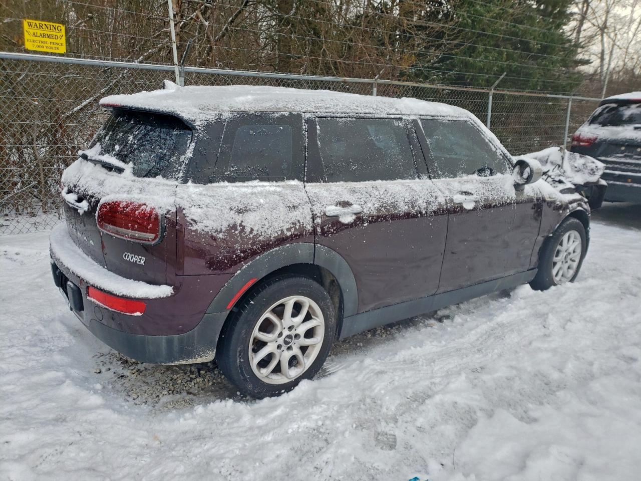 2017 Mini Cooper Clubman - Image 3