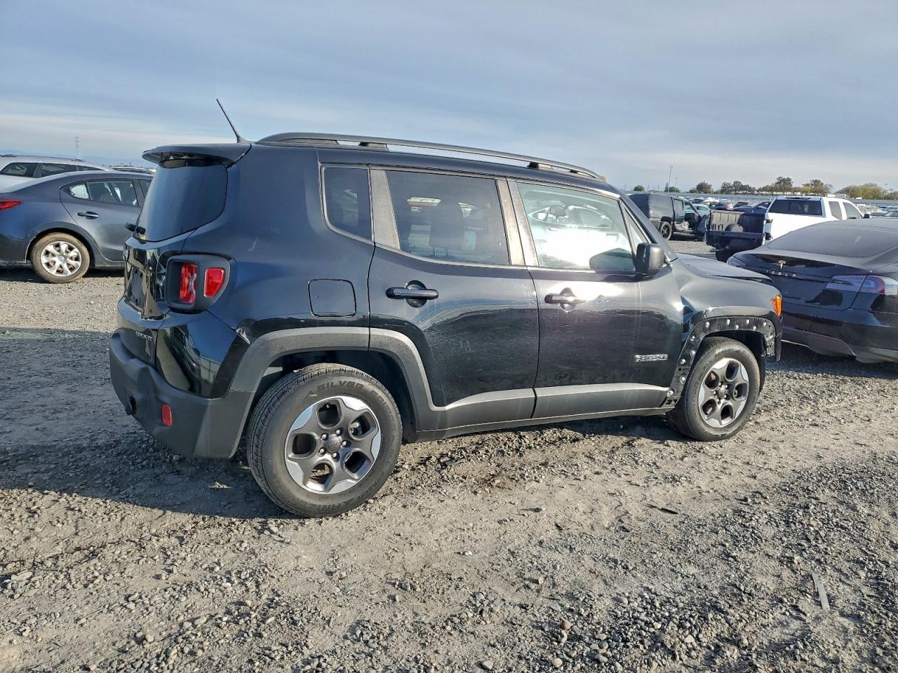 2017 Jeep Renegade Sport - Фото 3