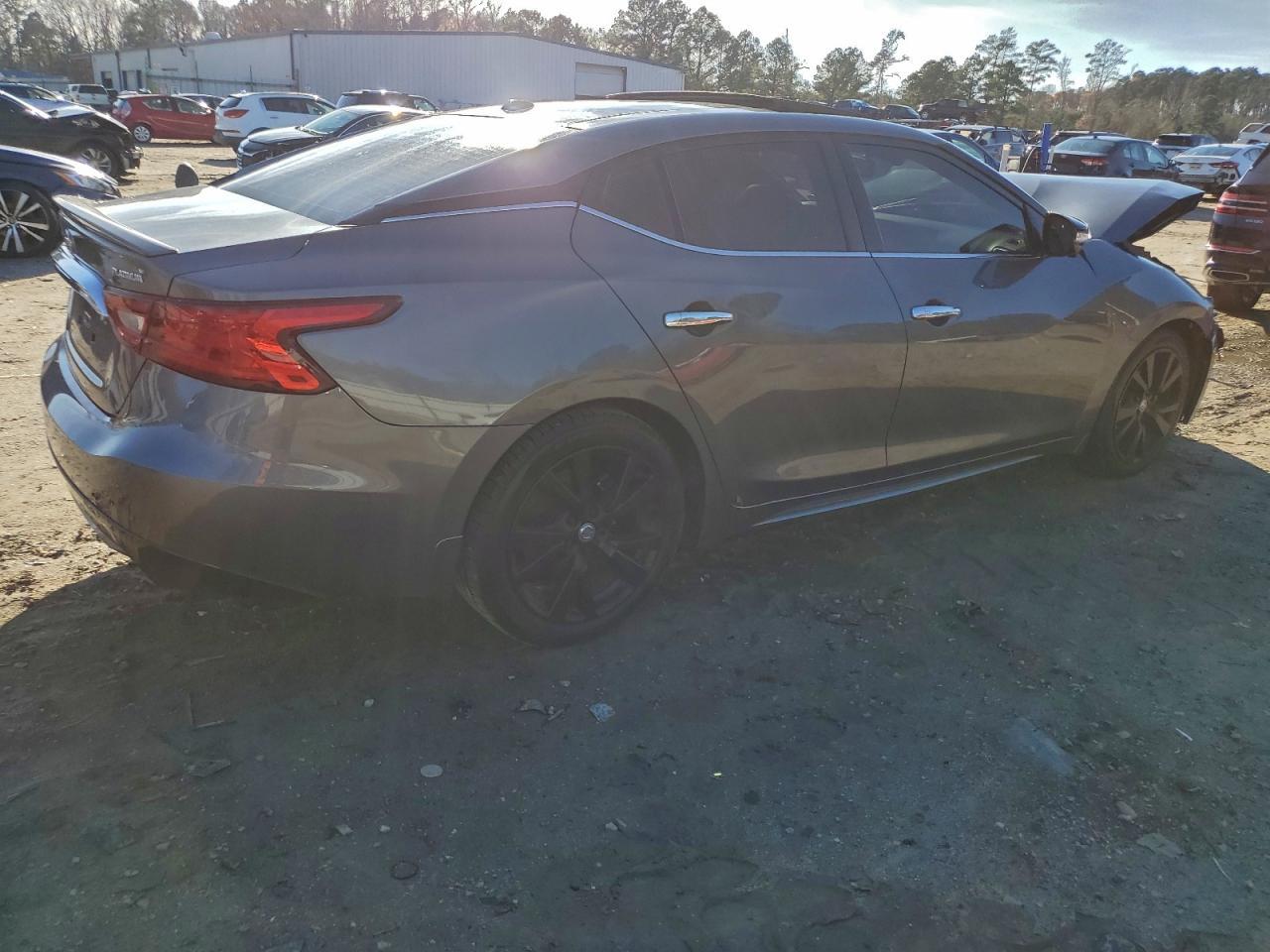 2017 Nissan Maxima 3.5S - Image 3