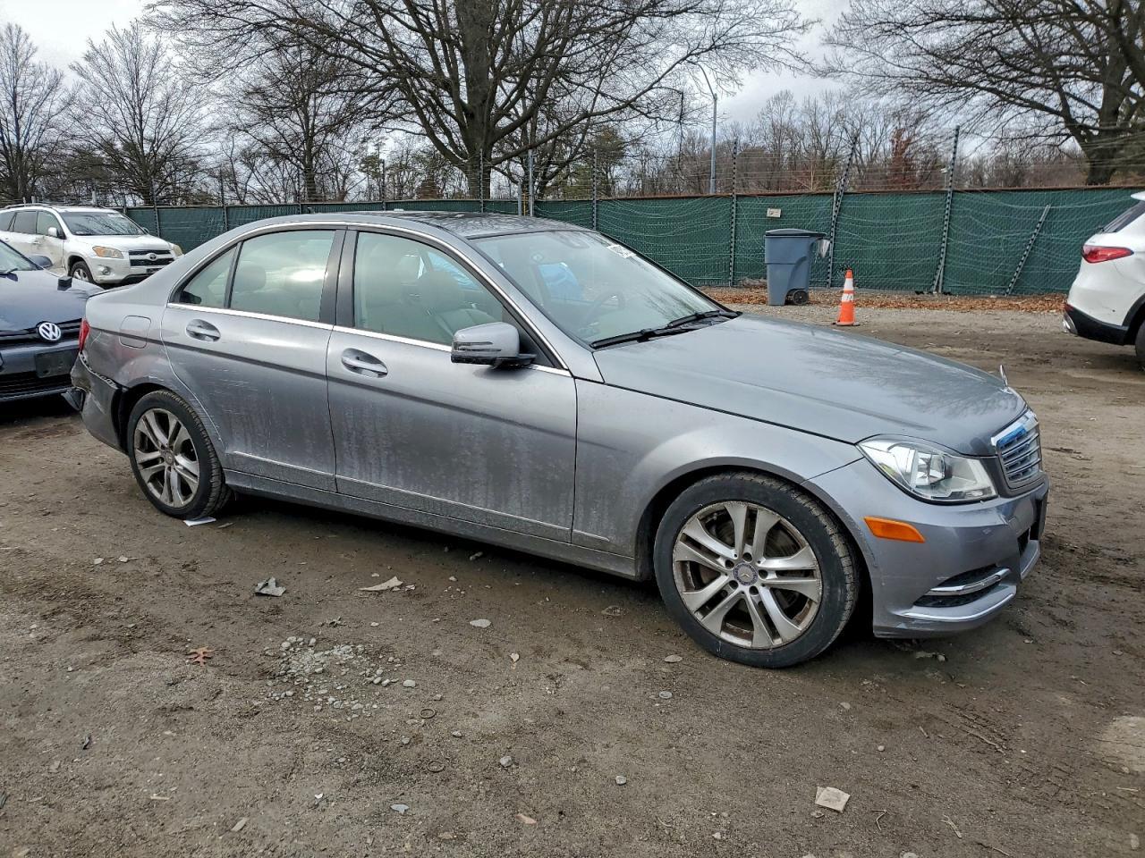 2013 Mercedes-Benz C 300 4Matic - Image 4
