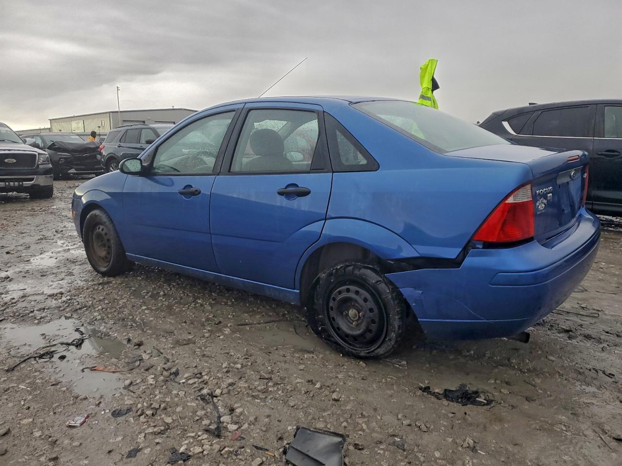 2005 Ford Focus Zx4 - Фото 2