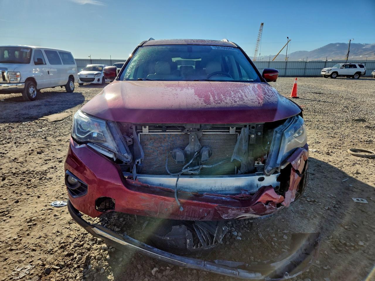 2020 Nissan Pathfinder Platinum - Image 5