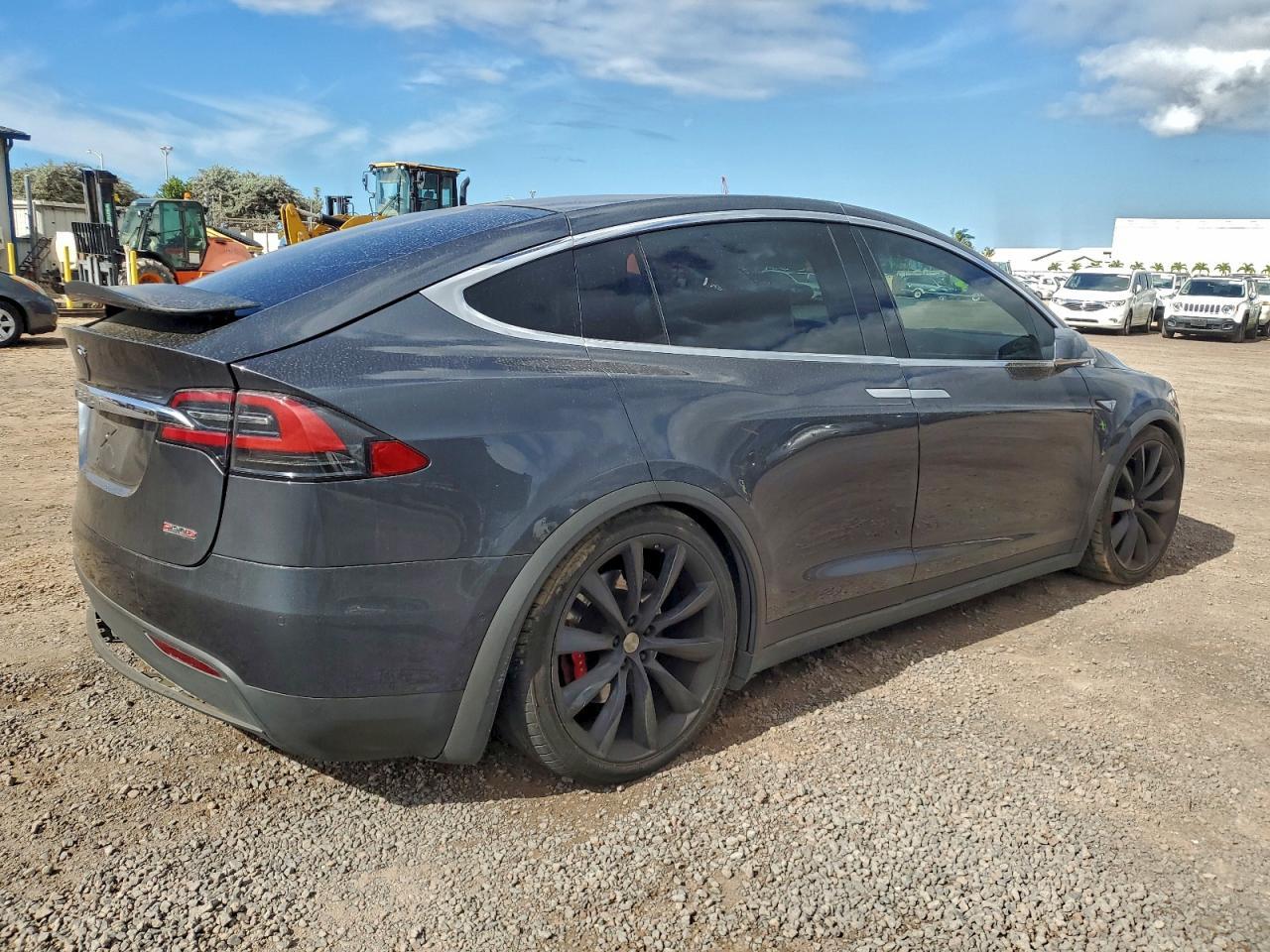 2016 Tesla Model X - Фото 3