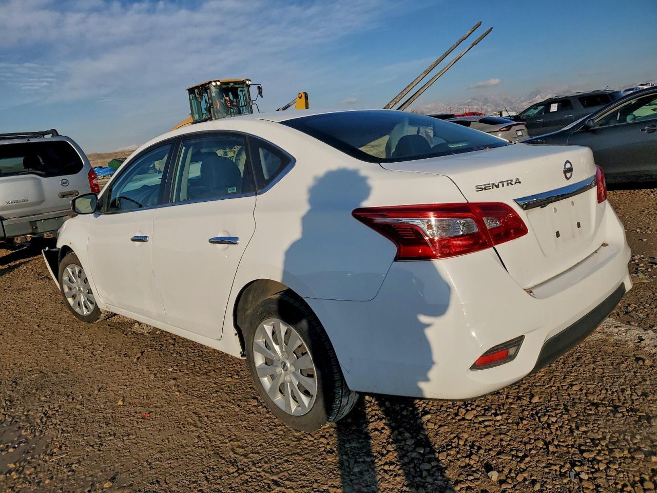 2018 Niss Sentra S - Image 2