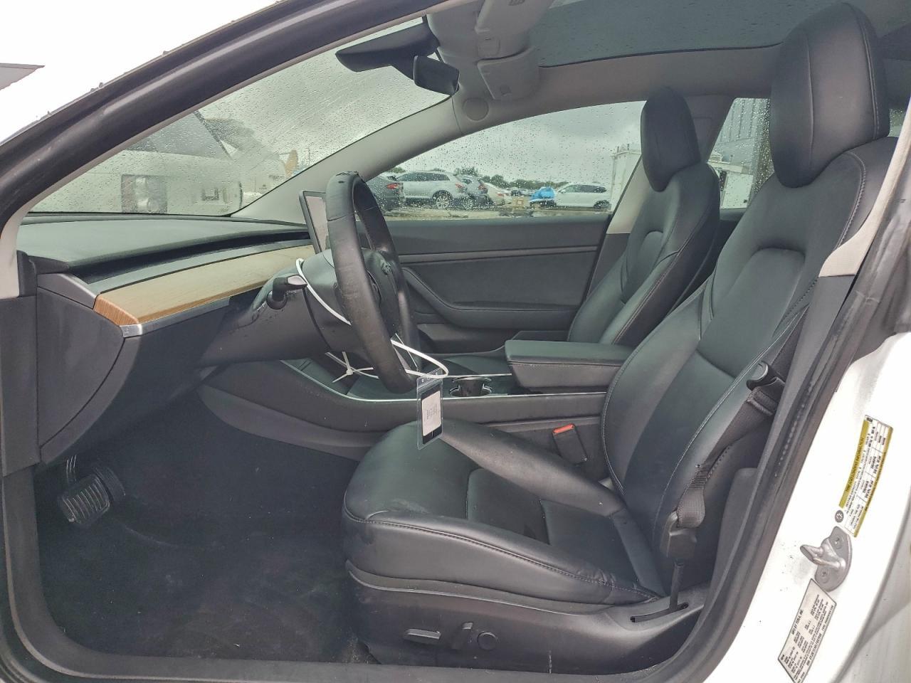 2020 Tesla Model 3 - Фото 7