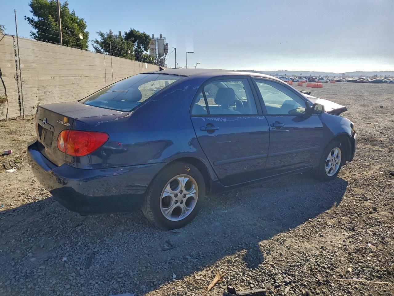 2004 Toyota Corolla Ce - Фото 3