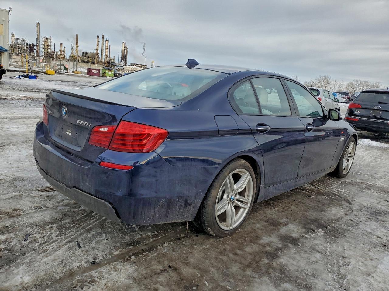 2016 BMW 528 Xi - Фото 3