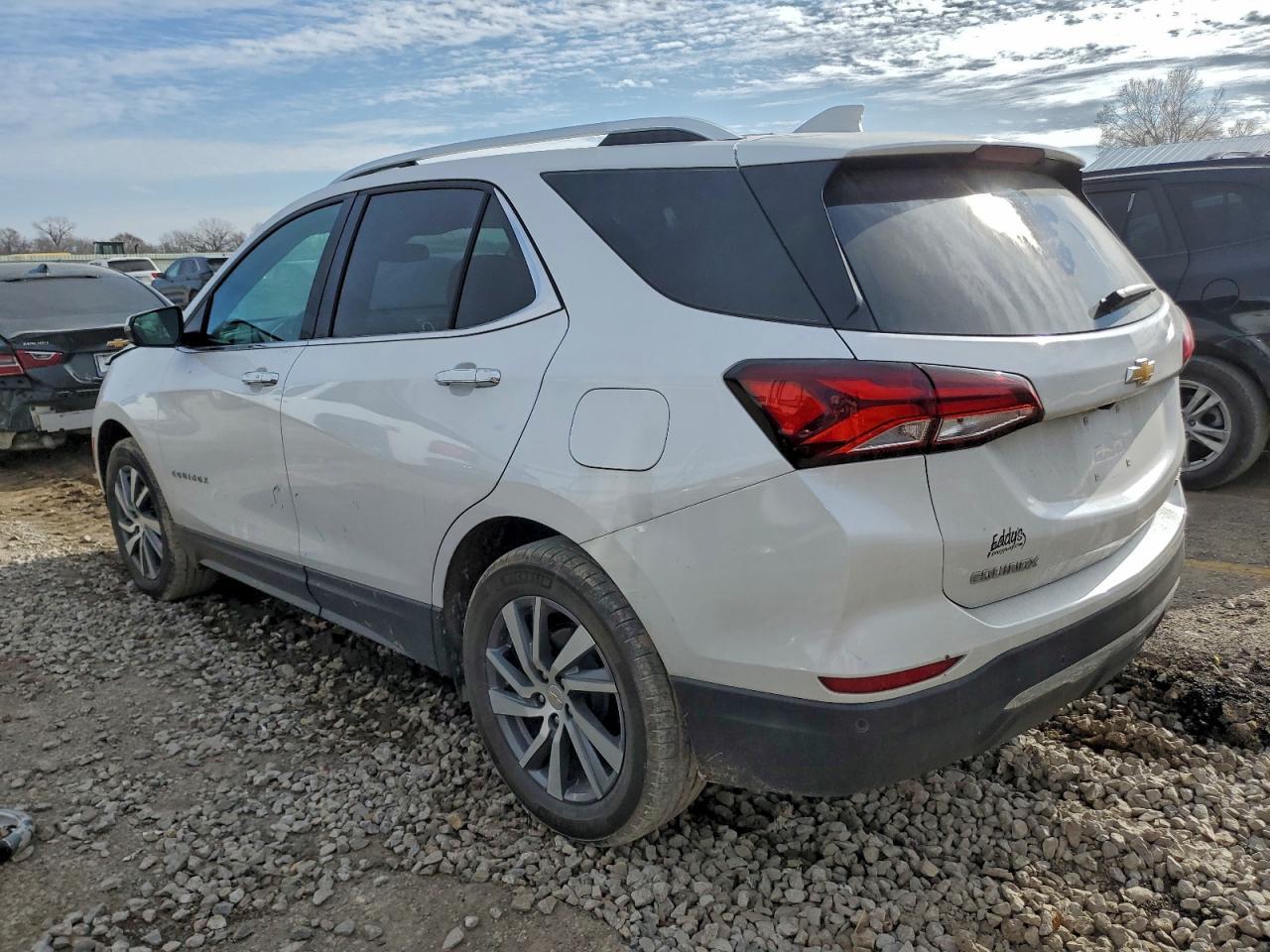2024 Chevrolet Equinox Premier - Image 2