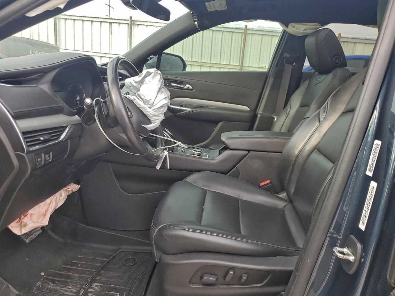 2020 Cadillac Xt4 Premium Luxury - Image 7