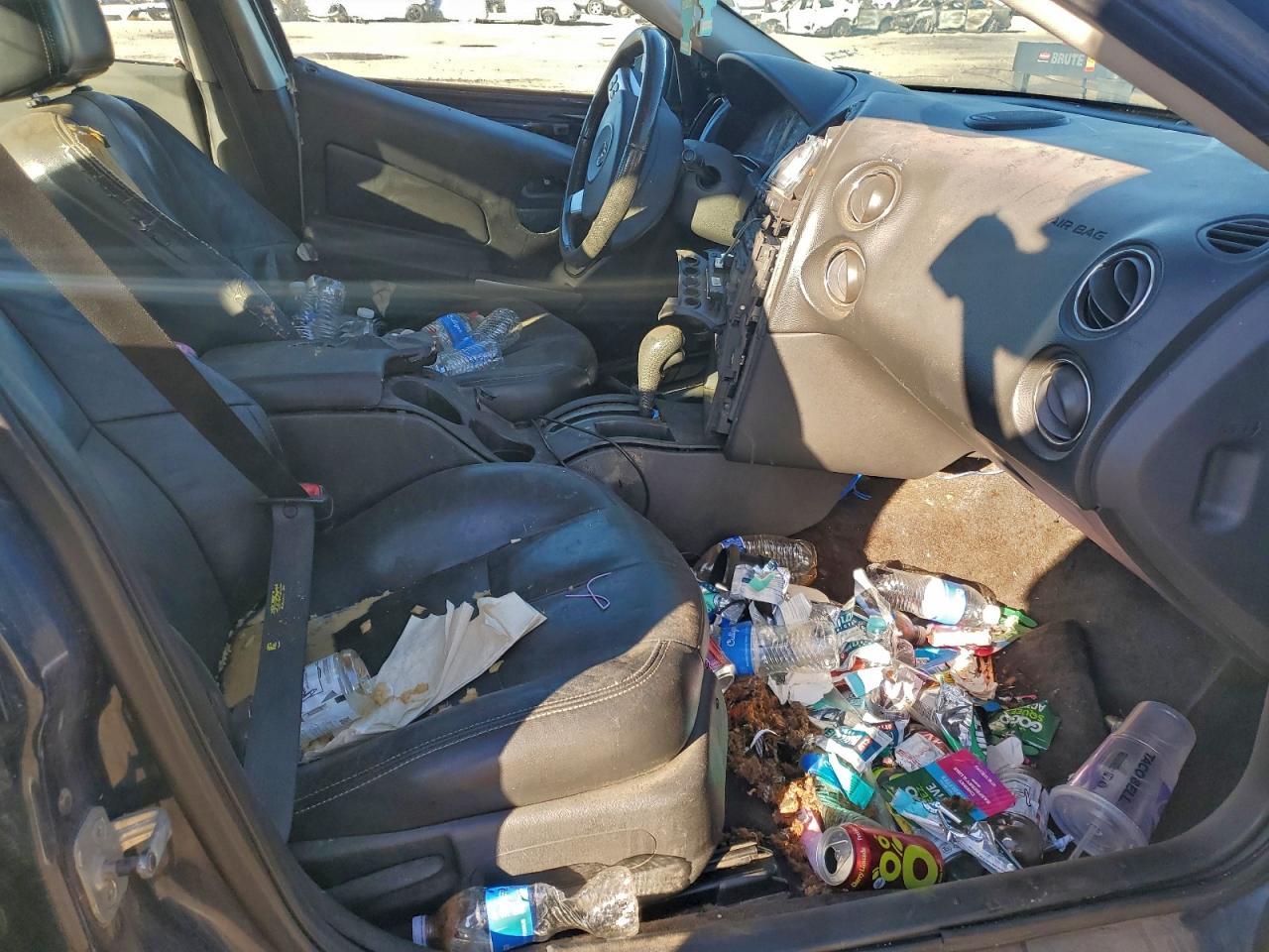 2008 Pontiac Grand Prix - Image 7