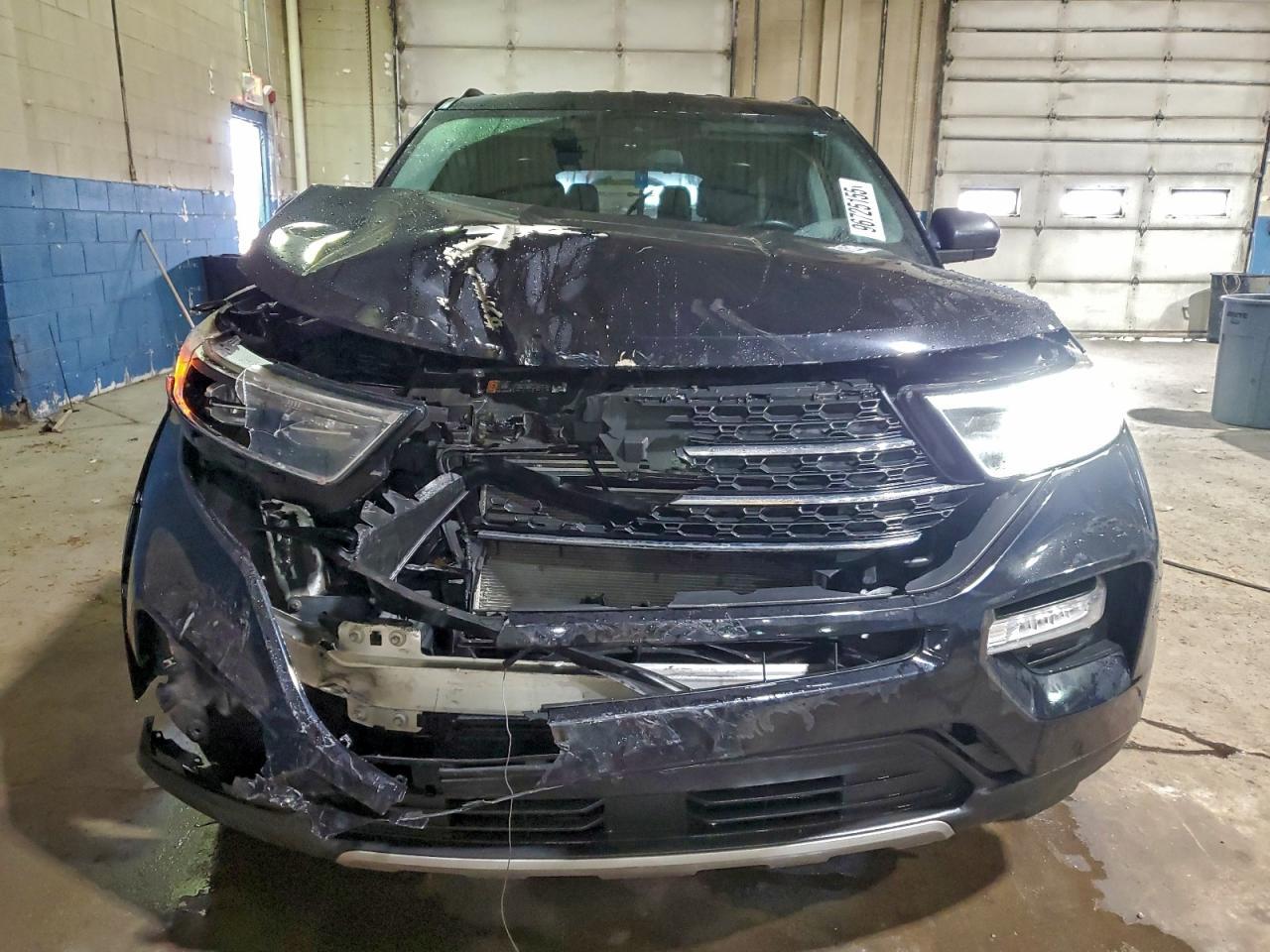 2022 Ford Explorer Xlt - Фото 5