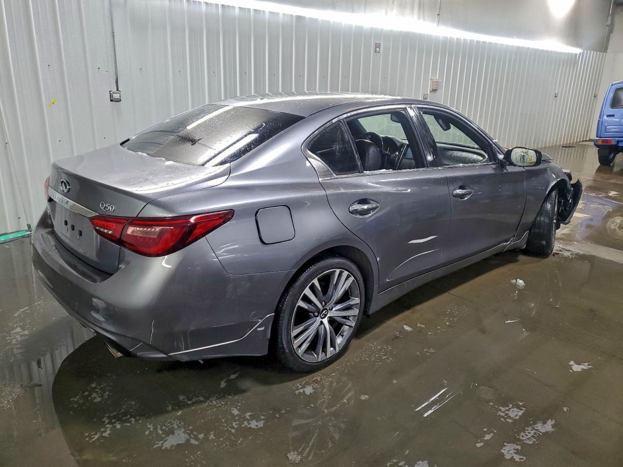2022 Infiniti Q50 Sensory - Image 3