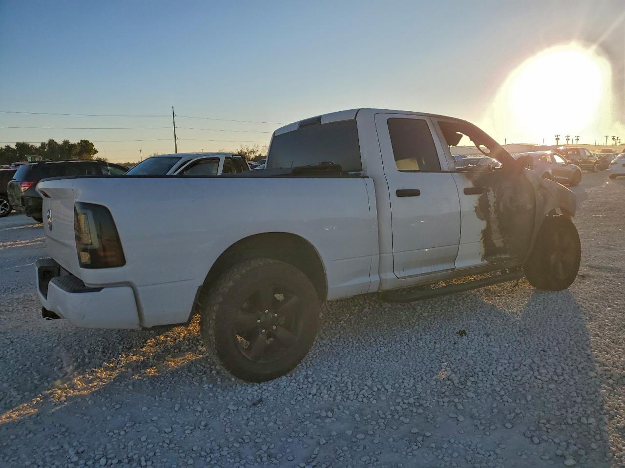 2016 Ram 1500 St - Image 3