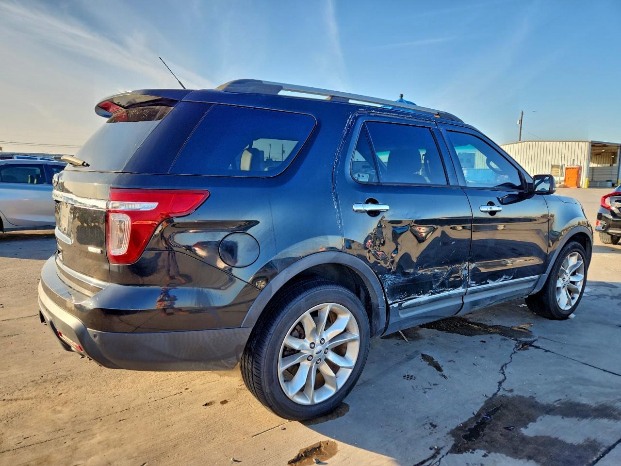 2014 Ford Explorer Limited - Image 3