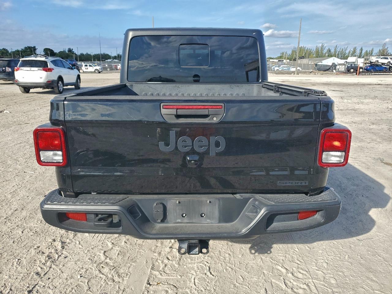 2021 Jeep Gladiator Sport - Фото 6