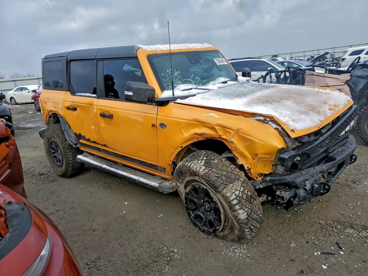 2022 Ford Bronco Base - Фото 4