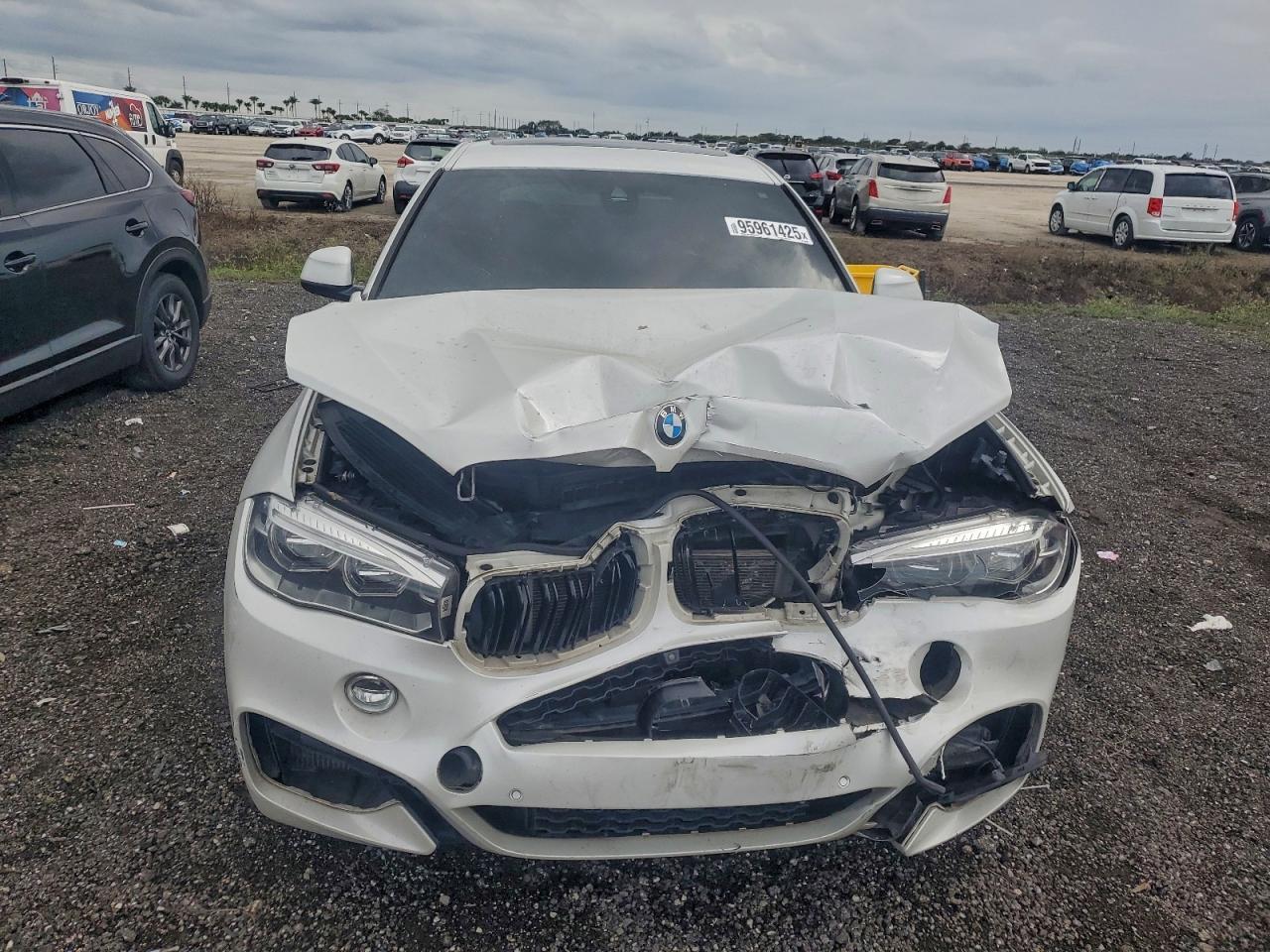 2018 BMW X6 xDrive50I - Image 5