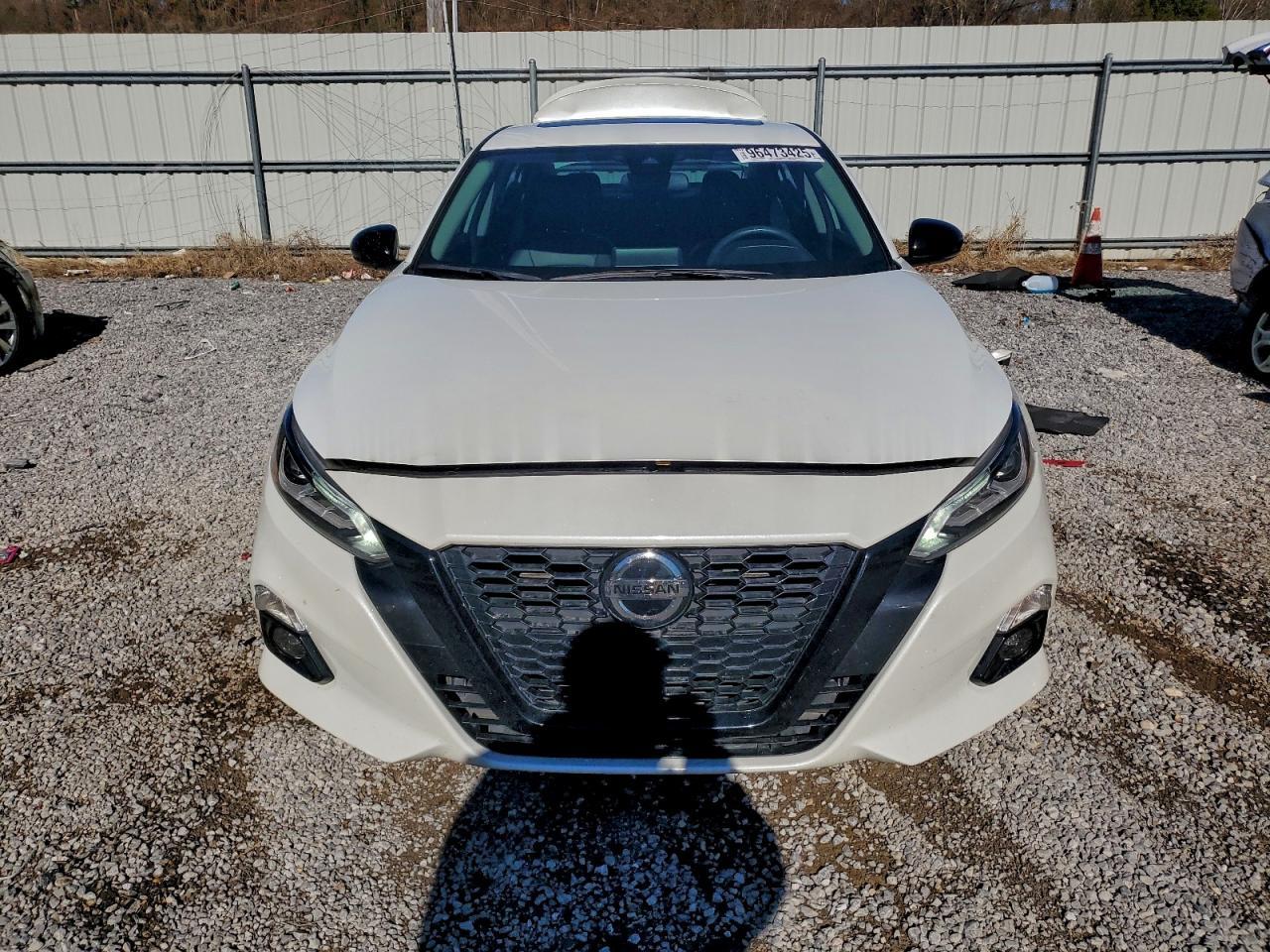 2022 Nissan Altima Sr - Image 5