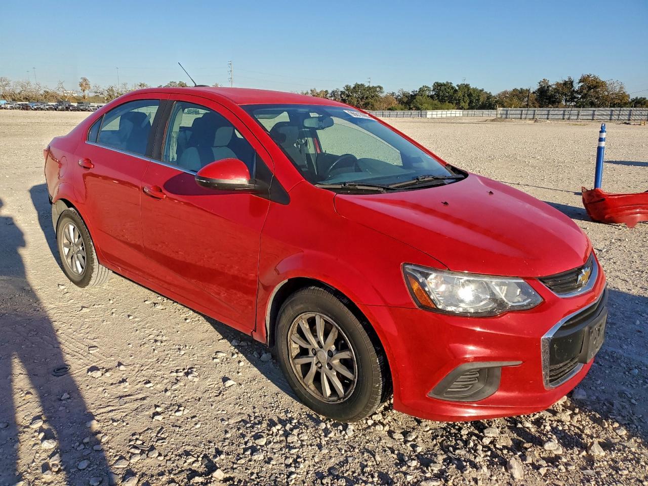 2017 Chevrolet Sonic Lt - Image 4