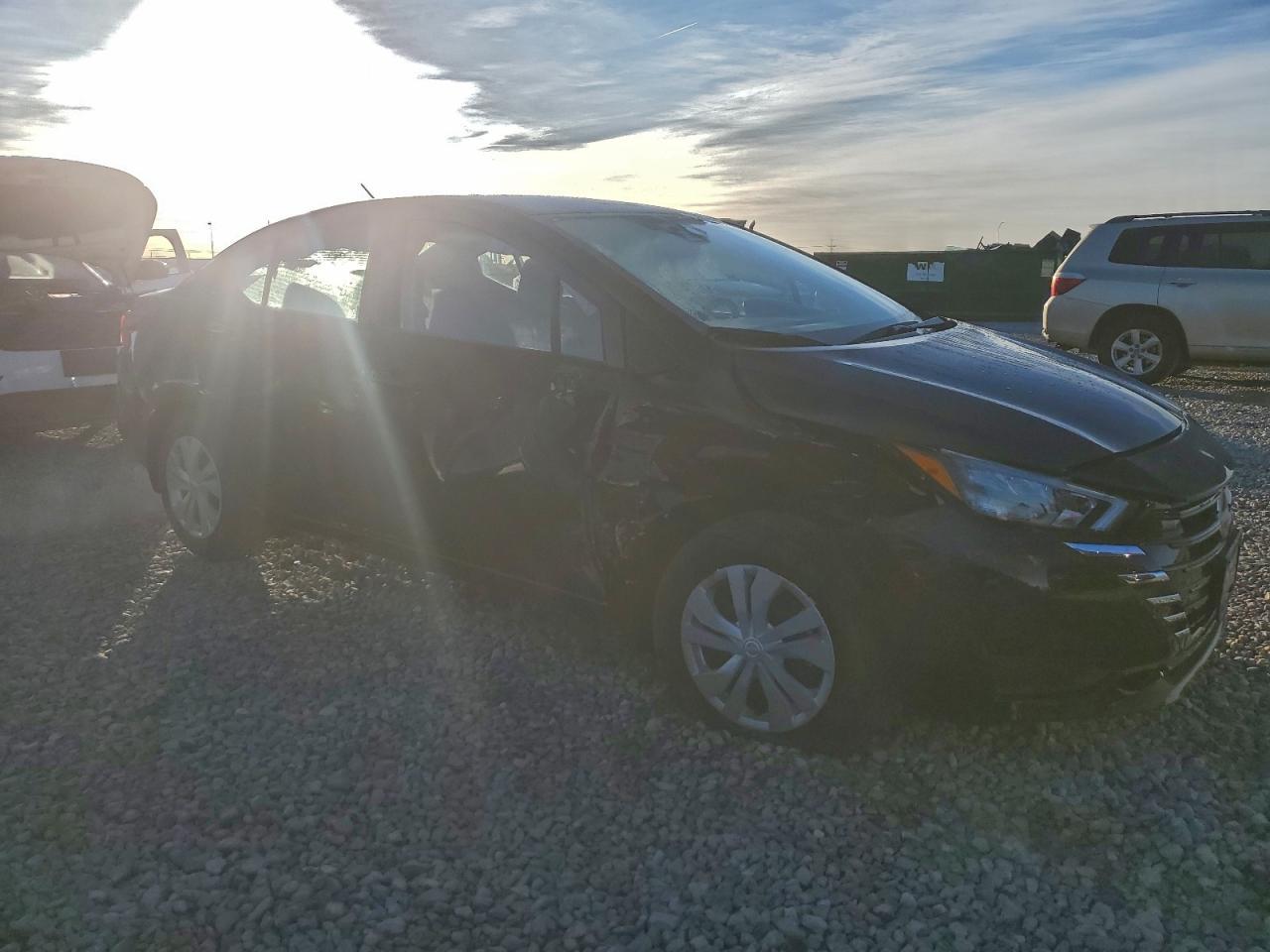 2025 Nissan Versa S - Фото 4