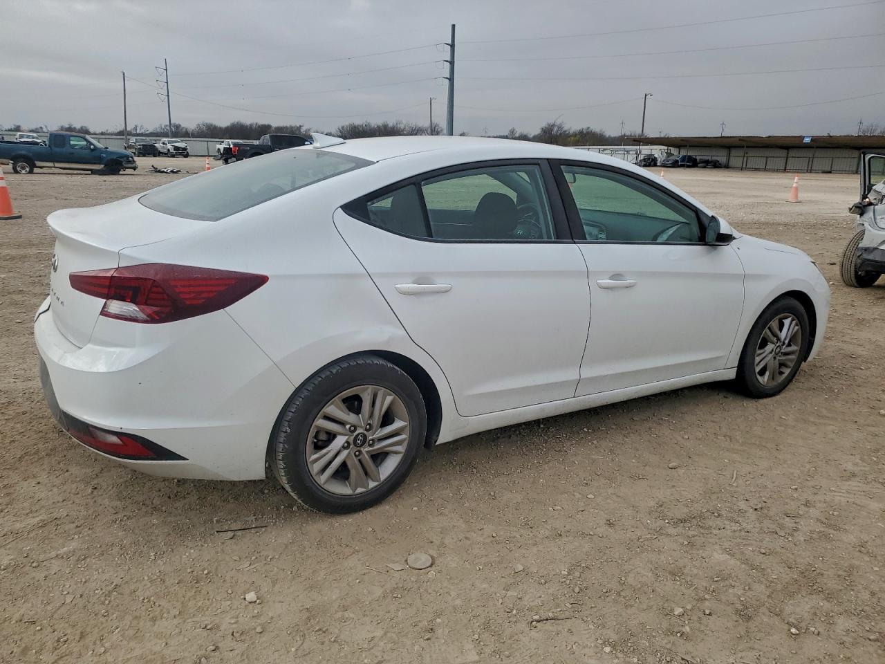 2020 Hyundai Elantra Sel - Фото 3