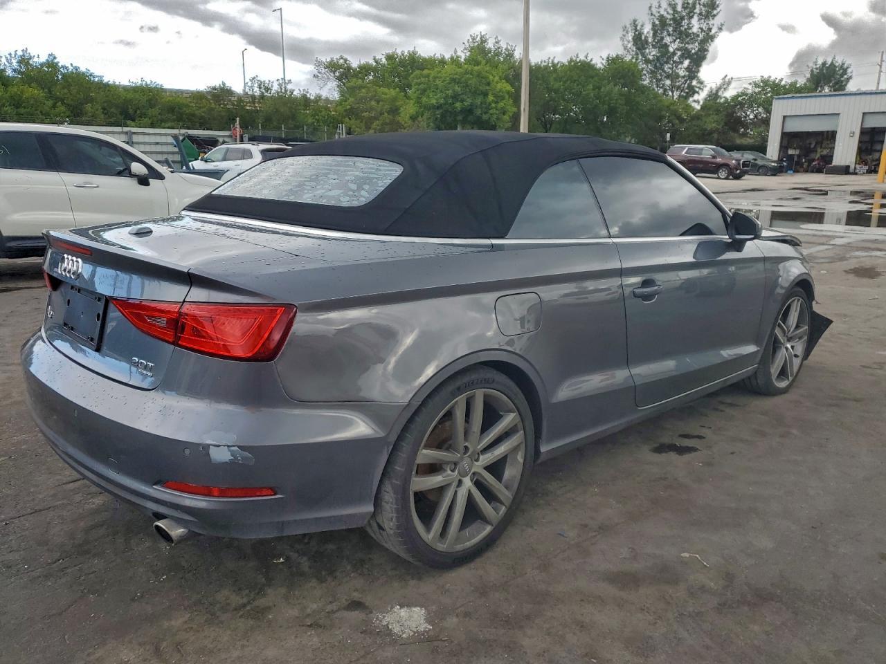 2015 Audi A3 Premium Plus - Фото 3