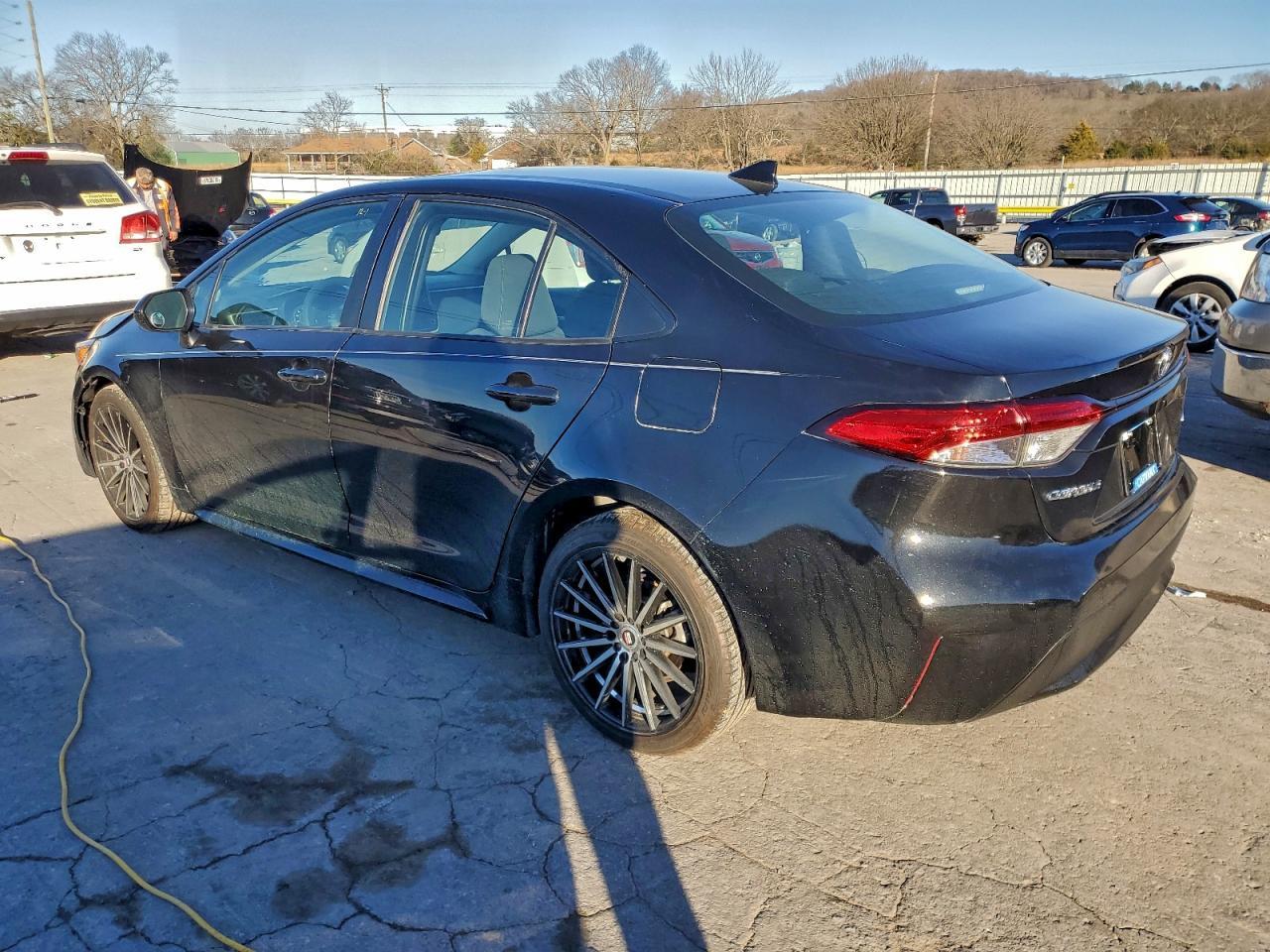 2020 Toyota Corolla Le - Фото 2