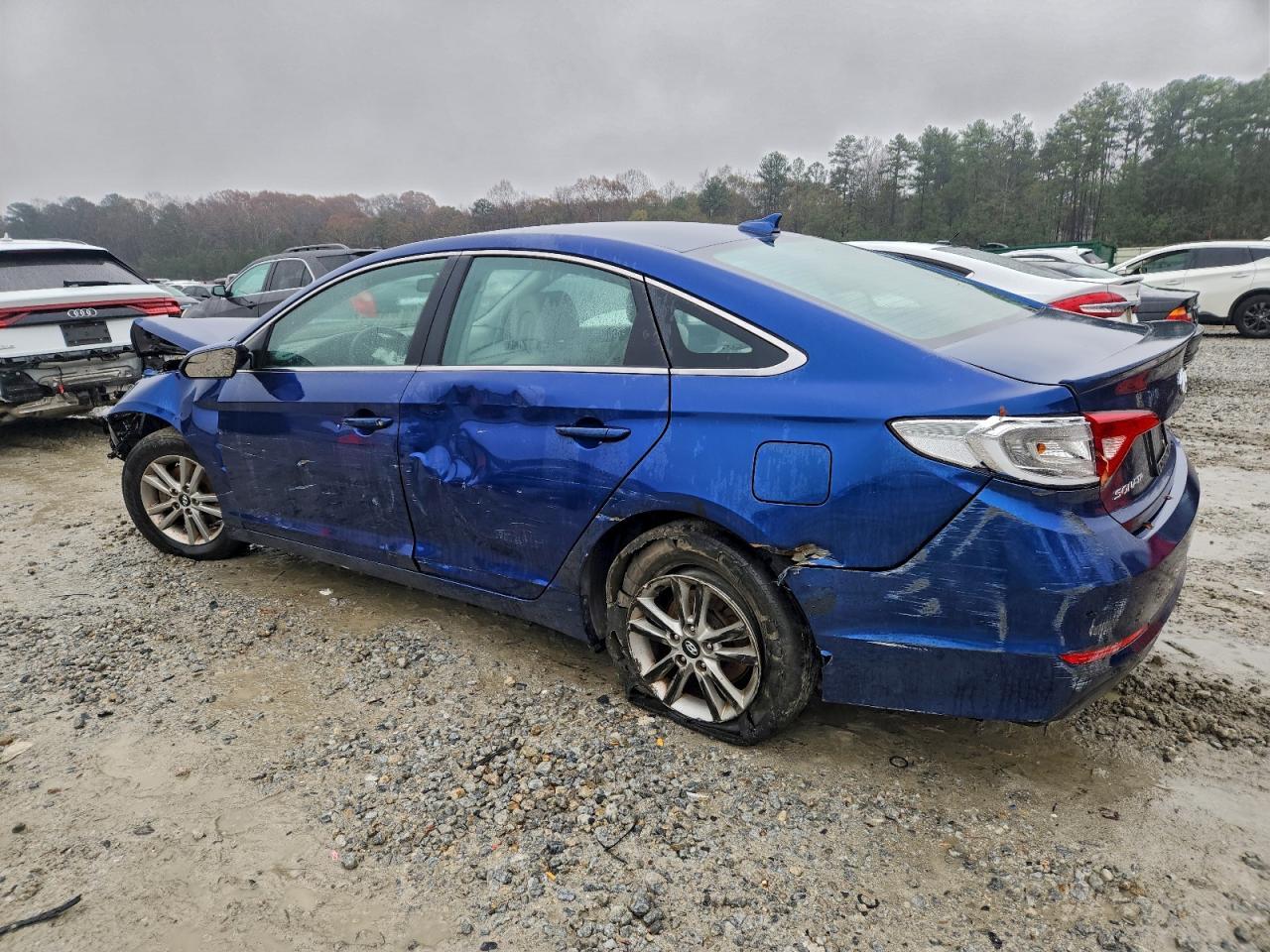 2017 Hyundai Sonata Se - Фото 2