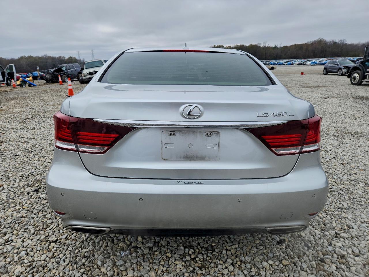 2013 Lexus Ls 460 - Image 6