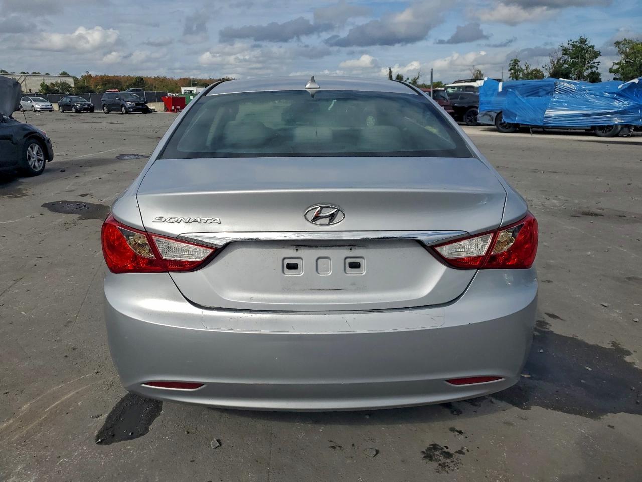 2013 Hyundai Sonata Gls - Image 6