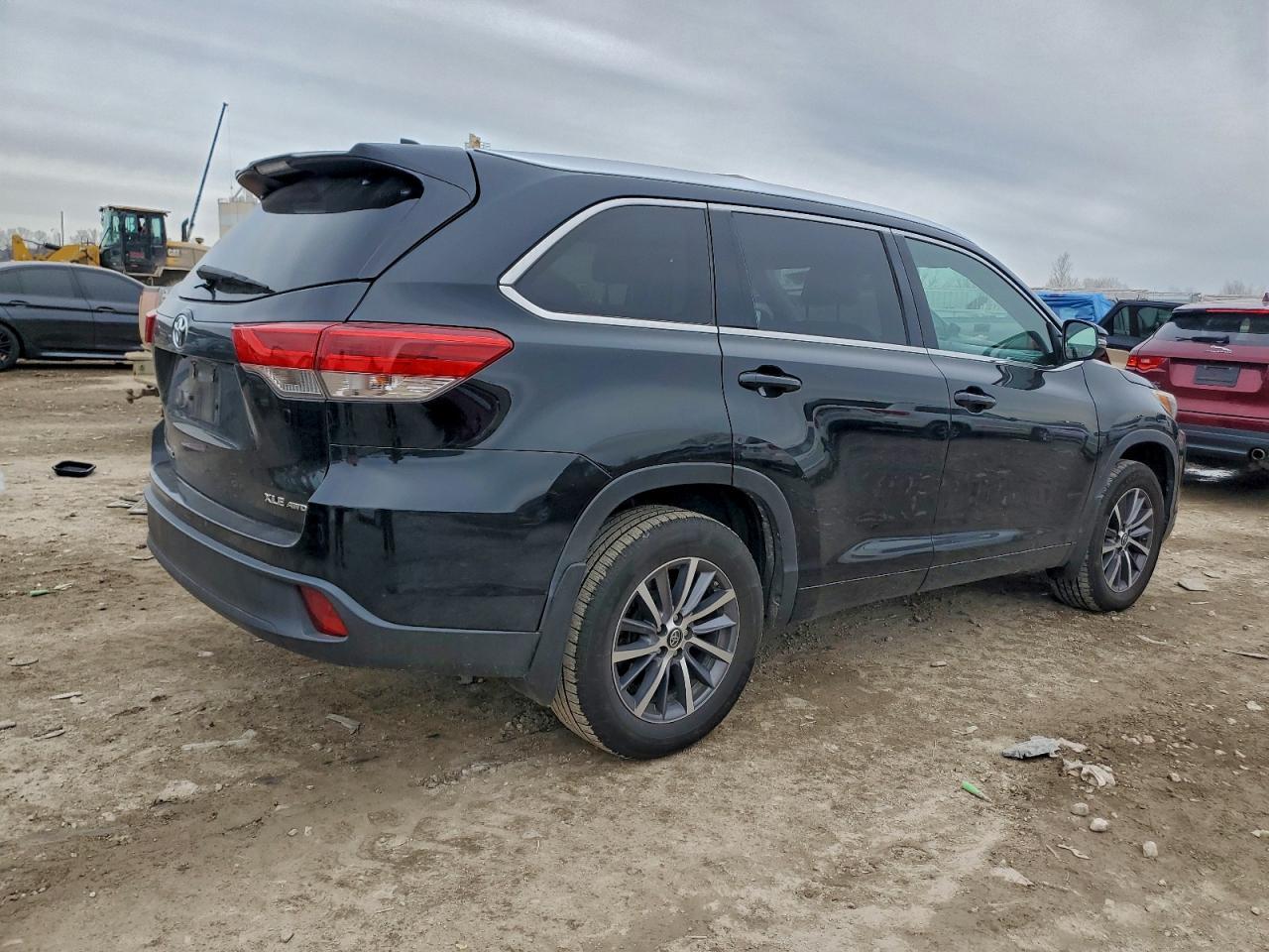 2017 Toyota Highlander Se - Image 3