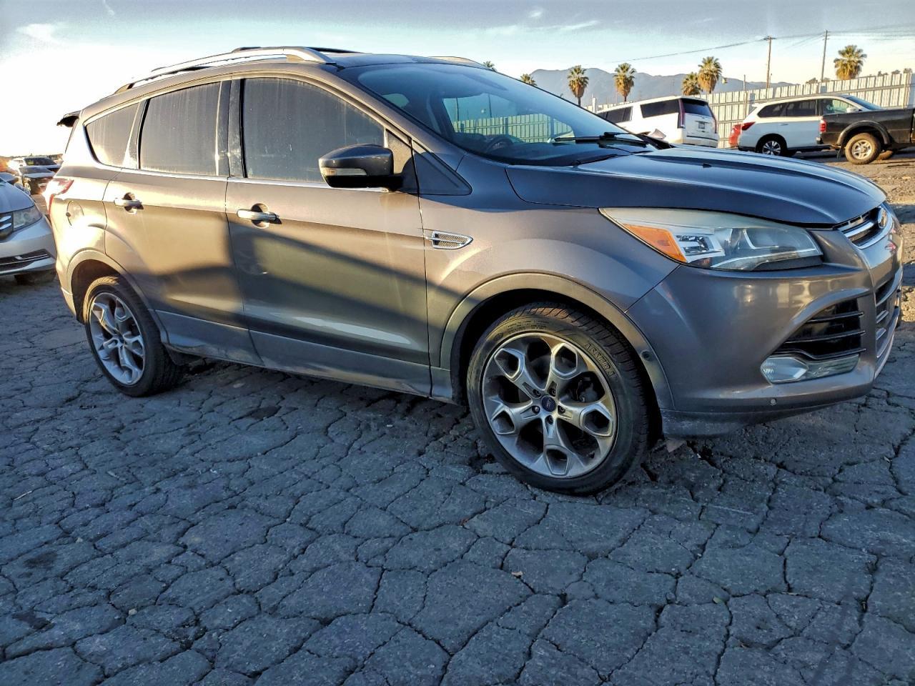 2013 Ford Escape Titanium - Фото 4