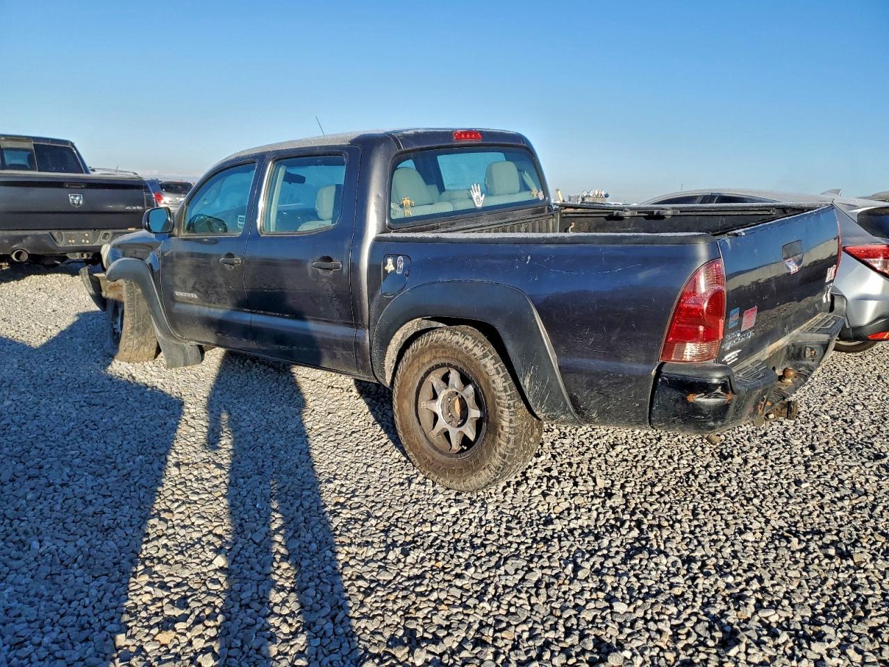 2015 Toyota Tacoma Double Cab - Фото 2