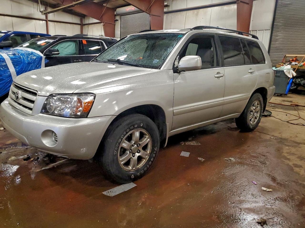 2005 Toyota Highlander Base