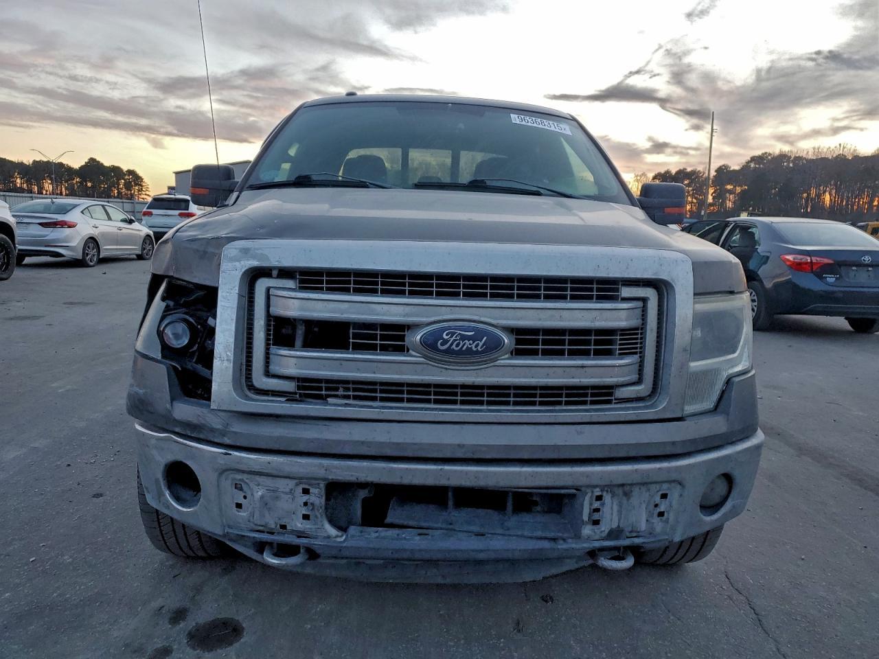 2014 Ford F150 Supercrew - Фото 5