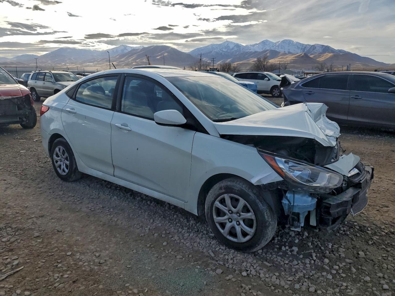 2013 Hyundai Accent Gls - Image 4