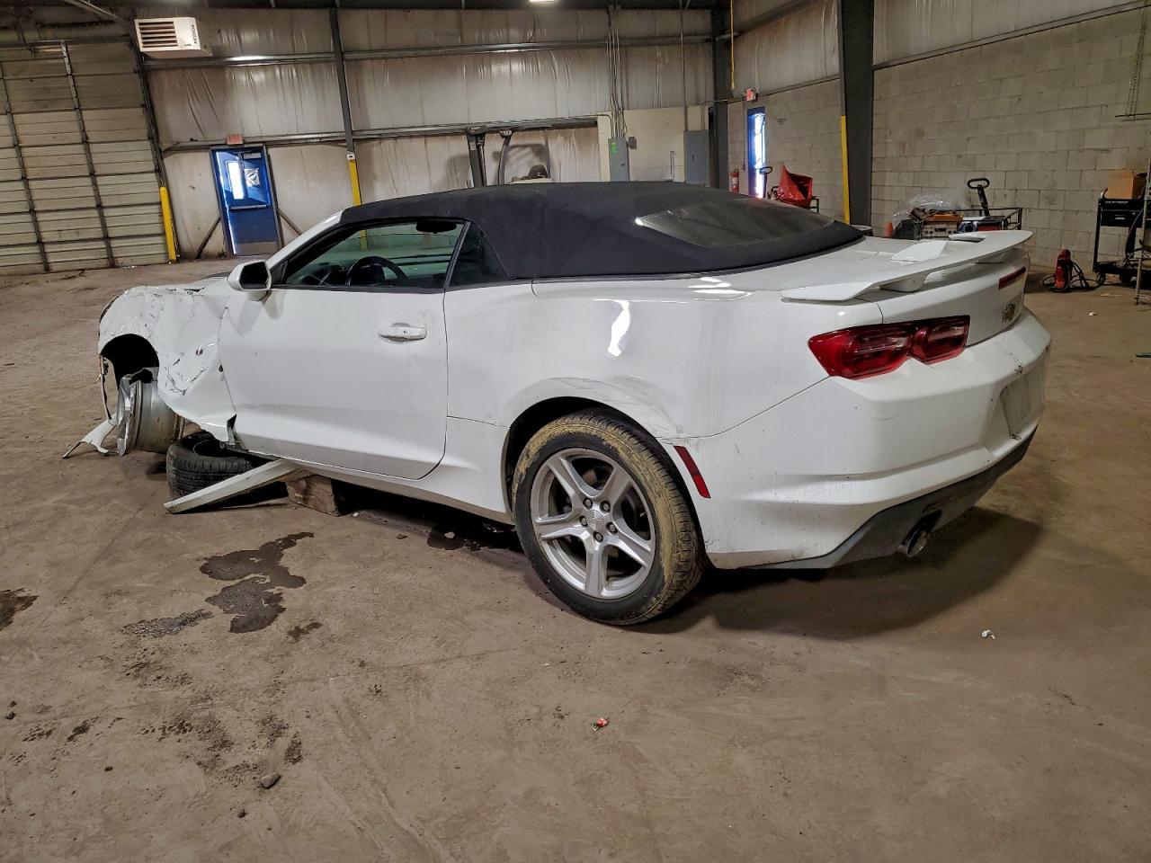 2020 Chevrolet Camaro Ls - Image 2