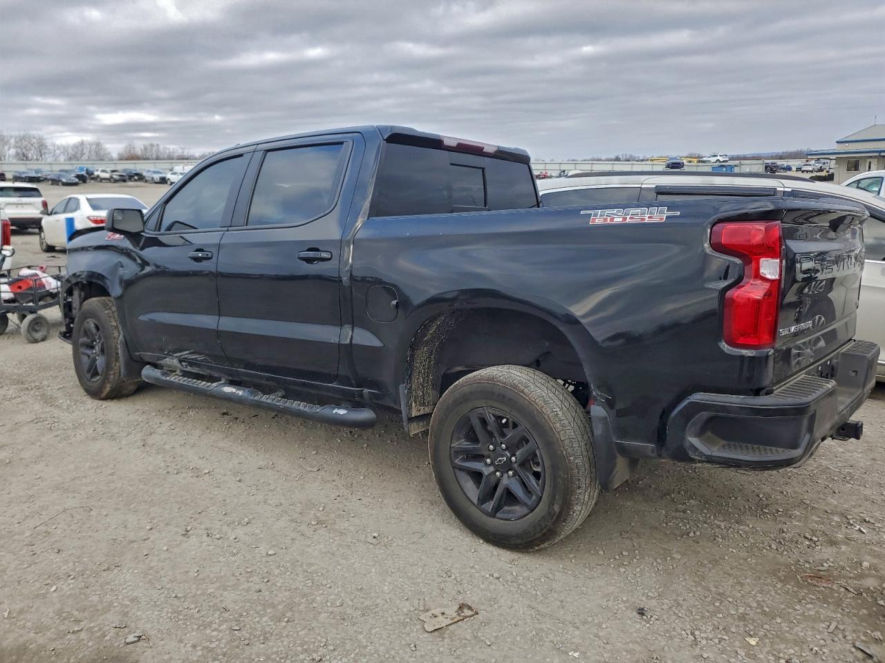 2021 Chevrolet Silverado K1500 Lt Trail Boss - Image 2