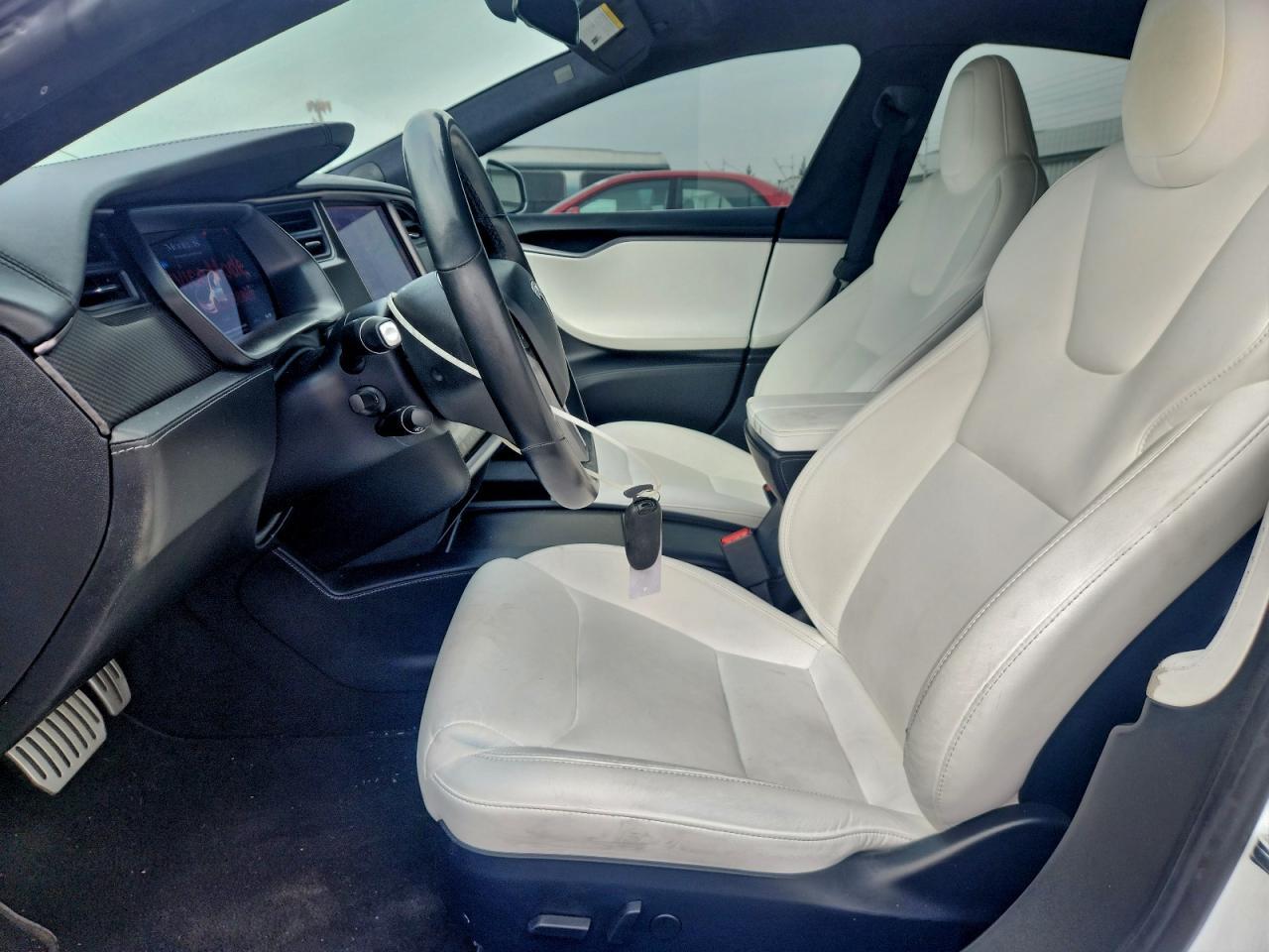 2020 Tesla Model S - Фото 7