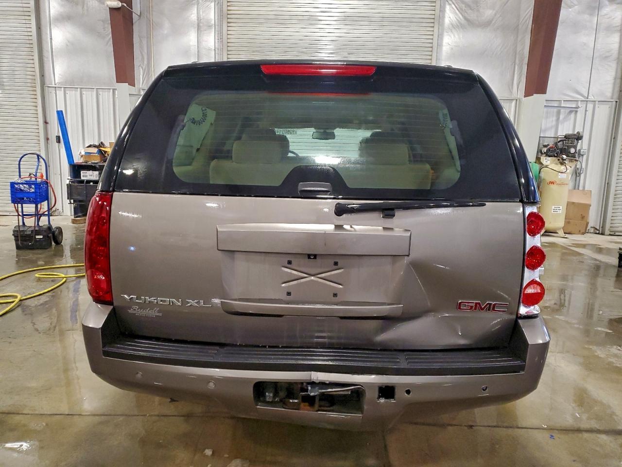 2013 GMC Yukon Xl K1500 Sle - Image 6