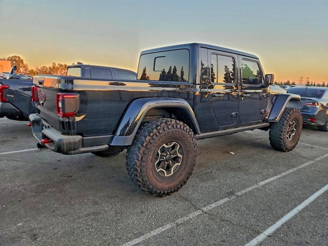 2020 Jeep Gladiator Rubicon - Фото 3