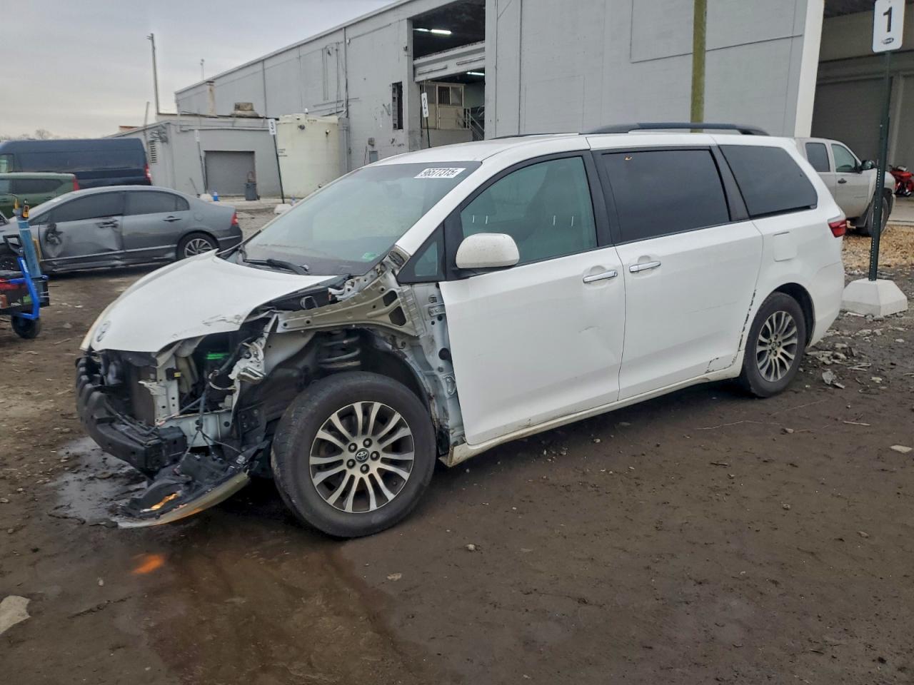 2016 Toyota Sienna Le
